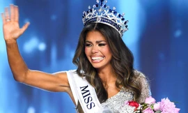 Ban tổ chức Hoa hậu Mỹ bị kiện vì nợ 2 triệu USD