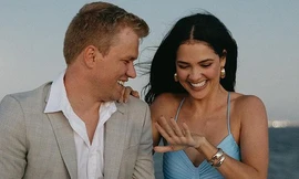 Hoa hậu Nam Phi được cầu hôn trên du thuyền