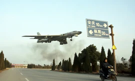 Trung Quốc trang bị máy bay ném bom đe dọa căn cứ Mỹ