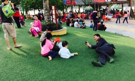 Ảnh chụp ở công viên Nghĩa Đô. Ảnh: Nguyễn Tú