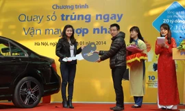 PVcomBank trao tặng xe Mercedes cho khách gửi tiền