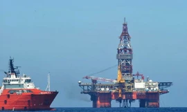 Giàn khoan Trung Quốc dịch chuyển khoảng 4 hải lý/giờ