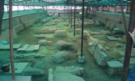 Sẽ lấp cát các hố khai quật khảo cổ tại Hoàng Diệu. Ảnh: T.Toan