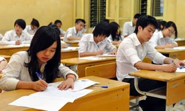 Các chuyên gia chọn phương án 1 cho kỳ thi THPT