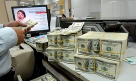 Tỷ giá tăng lên kịch trần
