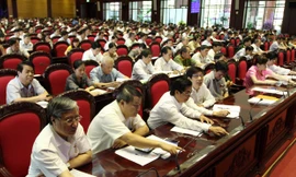 Đại biểu QH bấm nút biểu quyết (ảnh minh họa). Ảnh: Hồng Vĩnh