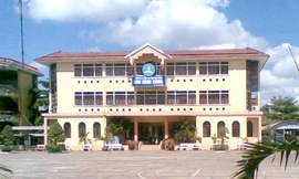 Cán bộ Trường CĐSP: Thu nhập hơn 4 lần lương và phụ cấp