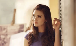 Ngoài viết bài hát, Phạm Phương Thảo còn có sở thích làm thơ. Ảnh: Đăng Hoàng