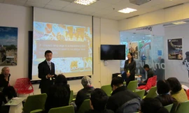 Ông Minh Trần trong buổi thuyết trình báo cáo chỉ số thành thạo tiếng Anh toàn cầu cuối tuần qua ở Hà Nội