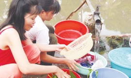 Đừng nghĩ nước máy Thủ đô là đạt chuẩn. Ảnh: Hồng Vĩnh