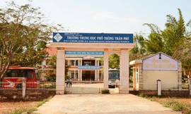 Trường THPT Trần Phú