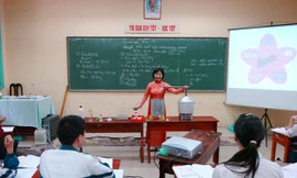 Để đáp ứng chương trình SGK mới, theo TS Trịnh Ngọc Thạch cần phải đào tạo lại đội ngũ giáo viên ngay từ bây giờ