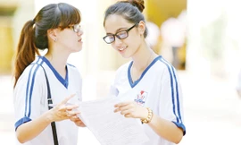 Đề Văn tốt nghiệp THPT năm nay được đánh giá là mở nhưng thí sinh làm bài lại thể hiện điều ngược lại. Ảnh: NHƯ Ý