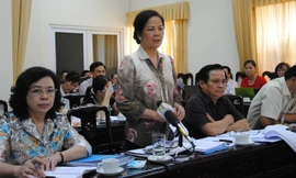 Bà Ngô Thị Doãn Thanh, Chủ tịch HĐND thành phố Hà Nội, phát biểu trong buổi giám sát tại Sở Nội vụ Hà Nội. Ảnh: Minh Tuấn