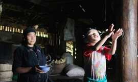 Những người trẻ đang góp phần xóa đi nỗi đau hôn nhân cận huyết, tảo hôn ở rẻo cao. Ảnh: Trường Phong