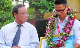 Học sinh Hoài Nam