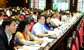 Ông Thảo cho rằng, cần tăng số lượng Đại biểu Quốc hội chuyên trách. Ảnh: Hồng vĩnh