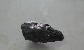 Mảnh thiên thạch giả, là tang vật của vụ án