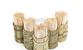 Nuốt phải tăm có thể gây hậu quả nghiêm trọng