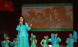 Vang mãi bài ca cô gái mở đường