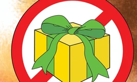 Lãnh đạo nghiêm khắc thì ai dám đưa quà