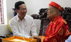 Chủ tịch nước gửi Thiếp mừng thọ đến 1632 công dân tròn 100 tuổi và trên 100 tuổi 