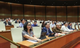 Chính thức tăng lương cơ sở lên 1,8 triệu đồng từ 1/7/2023