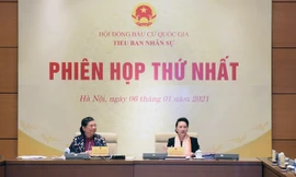 Tiểu ban Nhân sự Hội đồng Bầu cử Quốc gia tiến hành phiên họp thứ nhất. Ảnh Nhật Minh