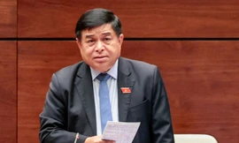 Các nước hỗ trợ thẳng tiền mặt cho dân, chúng ta lại tiếp cận qua chính sách