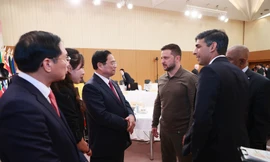 Thủ tướng Phạm Minh Chính gặp gỡ Tổng thống Ukraine tại Nhật Bản