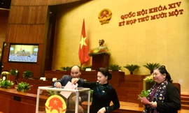 Chiều nay, Quốc hội bỏ phiếu kín miễn nhiệm các phó chủ tịch Quốc hội. Ảnh Như Ý