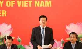 Phó trưởng Ban Tổ chức Trung ương Mai Văn Chính tại buổi họp báo. Ảnh Như Ý