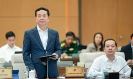 Bộ trưởng Bộ Thông tin và truyền thông: 'Đang có tình trạng bảo hộ ngược' 