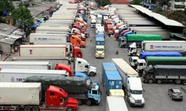 Ùn tắc tại cửa khẩu, khẩn trương thiết lập 'vùng xanh chung'