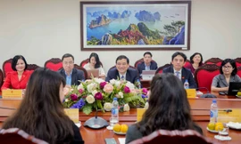 Tạo mọi điều kiện thuận lợi cho cộng đồng doanh nghiệp Hoa Kỳ