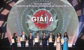 'Viết về xây dựng Đảng là công việc khó nhưng cũng là mảng đề tài đầy sức hấp dẫn'