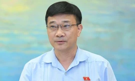 'Khủng bố' tin nhắn, cuộc gọi rác, xử lý thế nào cần làm rõ