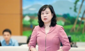 Bộ trưởng Y tế phản hồi đề nghị nâng mức phụ cấp trực cho cán bộ y tế 