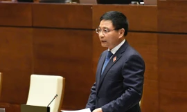 Chất vấn Bộ trưởng Tài chính: Làm gì để hộ kinh doanh hứng khởi nộp thuế? 