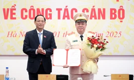 Thiếu tướng Nguyễn Quốc Hùng giữ chức Phó Chủ nhiệm Ủy ban Quốc phòng, An ninh và Đối ngoại