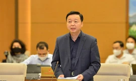 Bộ trưởng TN&MT Trần Hồng Hà. Ảnh QH