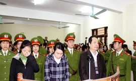 Hiệu trưởng mua dâm nữ sinh kháng cáo và tự bào chữa