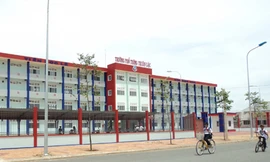 Dân chạy chỗ học cho con, doanh nghiệp chán việc xây trường