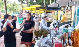 Cuối tuần đi chợ phiên @BMT