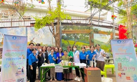 Sinh viên Đắk Lắk ‘gieo nắng’ gây quỹ