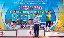 Nữ sinh lớp 12 giành giải nhất thi việt dã