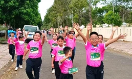 Thiếu nhi Đắk Lắk tham gia chạy bộ 