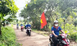 Áo xanh đi từng ngõ, gõ từng nhà tuyên truyền phòng chống sốt xuất huyết