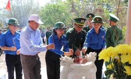 Tuổi trẻ Đắk Lắk, Bình Dương hướng về biên giới