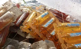 Số tuýp thực phẩm chức năng hư hỏng bị đổ ra môi trường